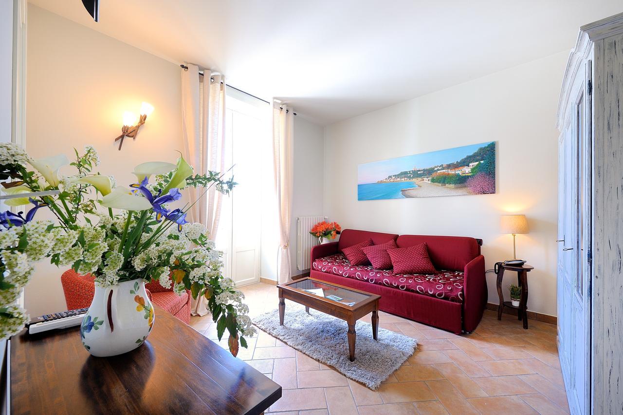 Albergo Giuan Арма-ди-Таджа Экстерьер фото