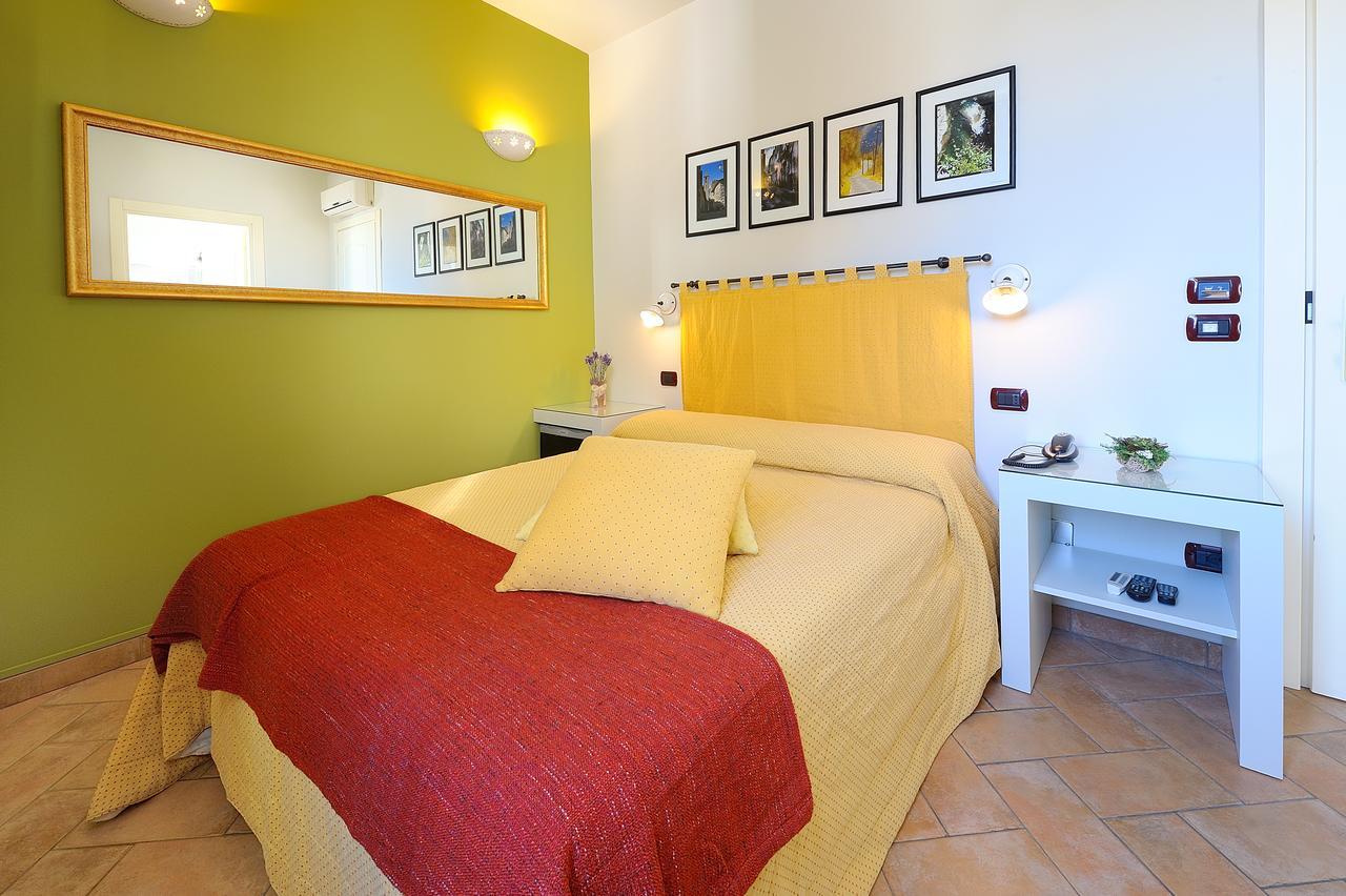 Albergo Giuan Арма-ди-Таджа Экстерьер фото
