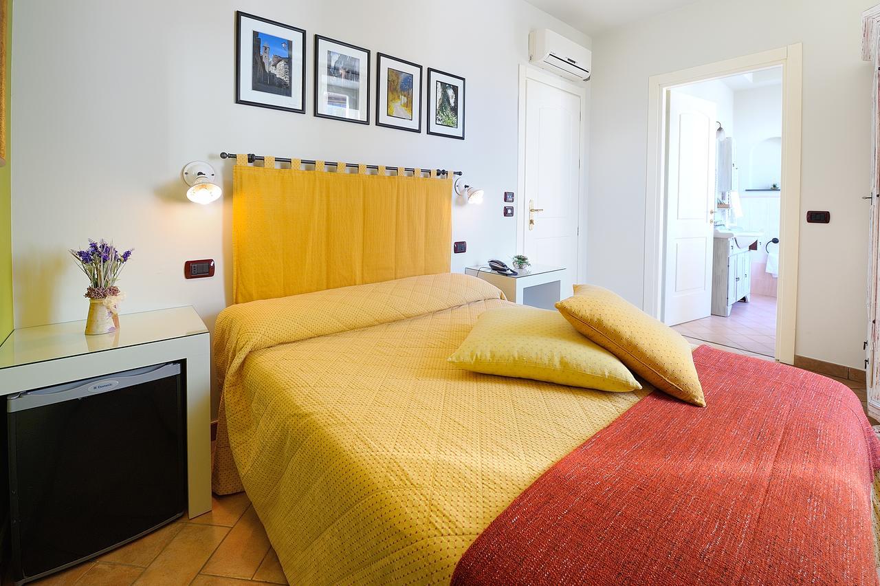 Albergo Giuan Арма-ди-Таджа Экстерьер фото