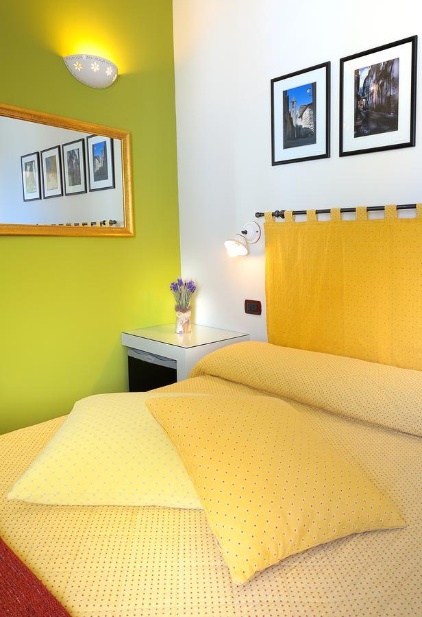 Albergo Giuan Арма-ди-Таджа Экстерьер фото
